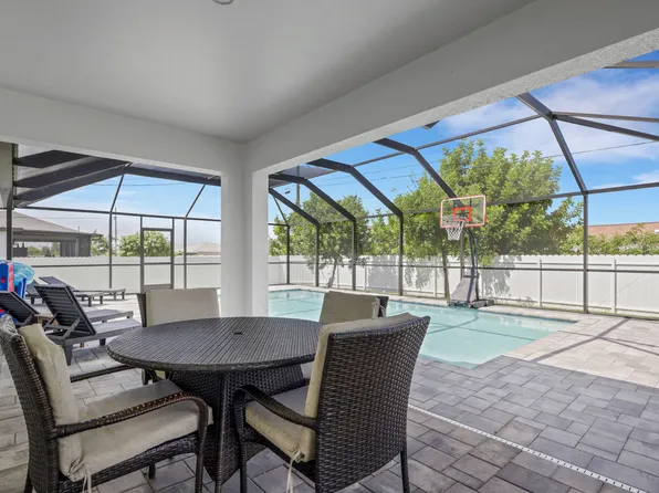 2122 NE 7th Ave #4BEDS, Cape Coral, FL 33909