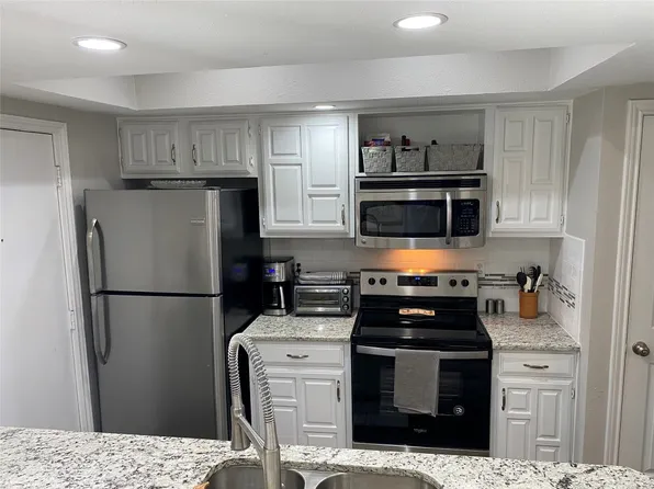 3105 San Jacinto St APT 119, Dallas, TX 75204