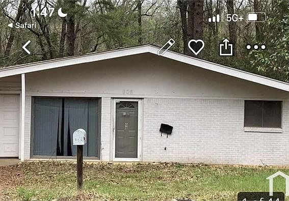 1st image of 906 S Blackwell Ave