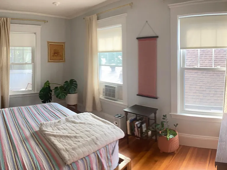 30 Emerson St #3 — Photo 9