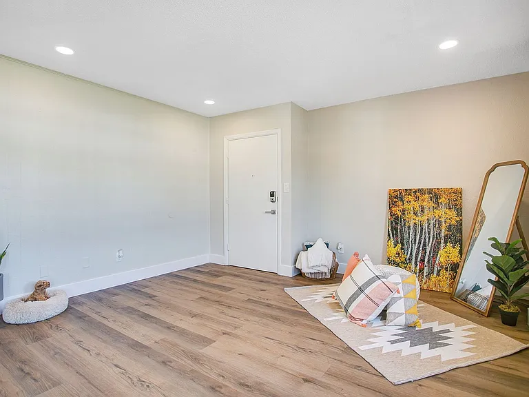 1225 Moselle Ave — Photo 24