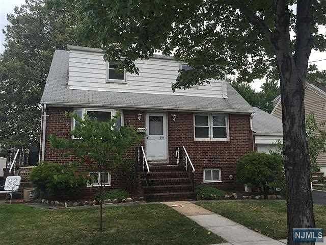 1632074