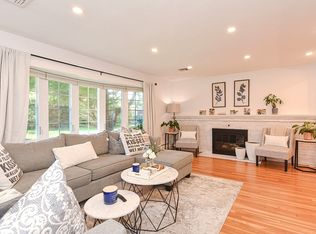 7 Lynch Ave, Dedham, MA 02026