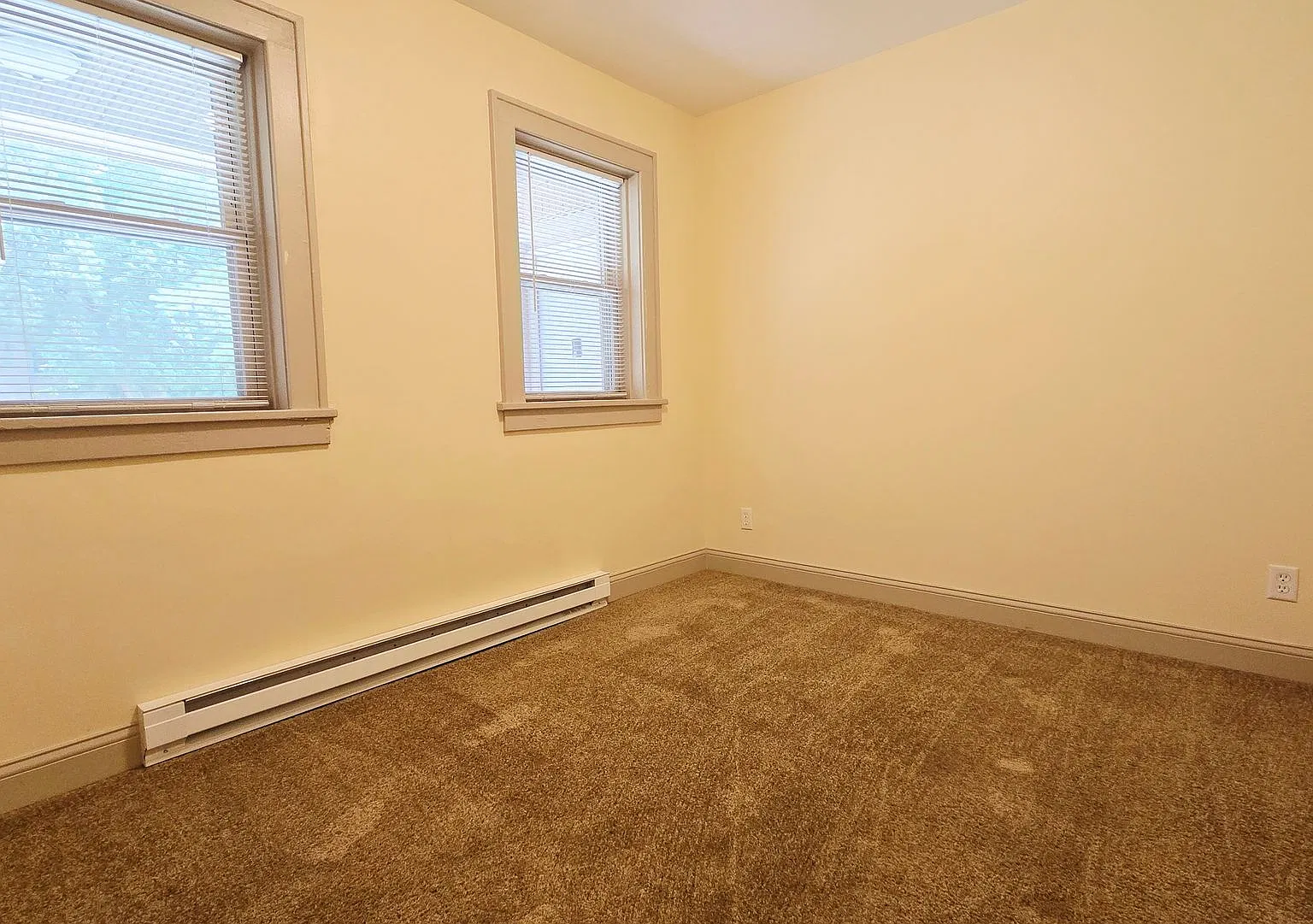 1404 E State St Apartments — Photo 3