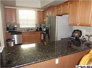 4th image of 2745 Montrose Ave APT 104