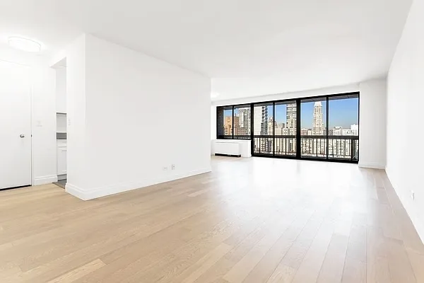 Rented by Olnick Organization | media 4