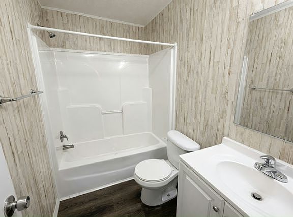 4th image of 1854 Windy Ave #593