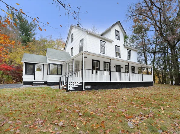 19 Johnsontown Road, Sloatsburg, NY 10974