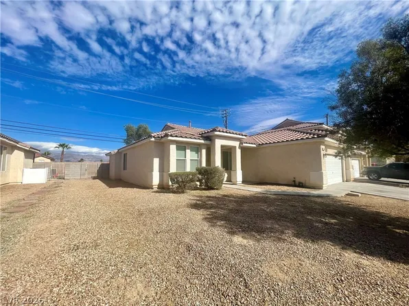 808 Pirates Cave Ct, North Las Vegas, NV 89032