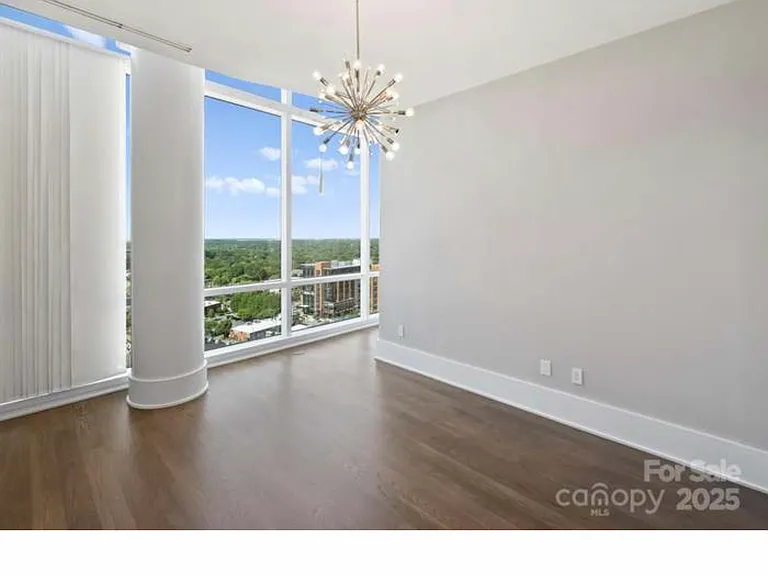 315 Arlington Ave #2302 — Photo 12
