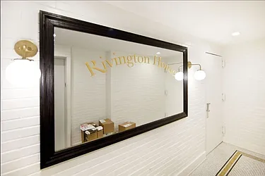 Rented by R New York