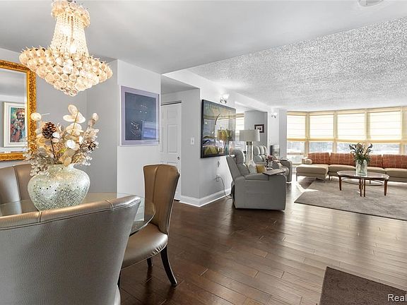 4th image of 250 E Harbortown Dr APT 801