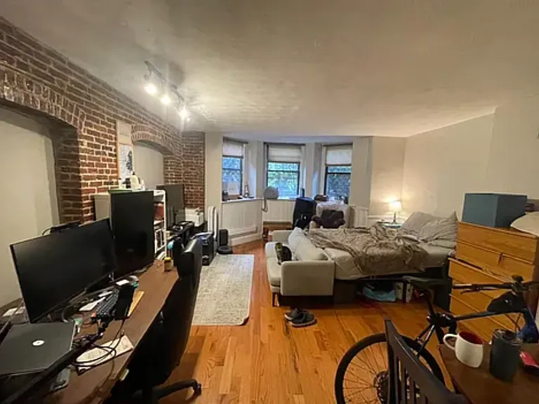 287 Beacon St #1 — Photo 2