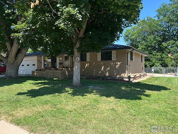2nd image of 1902 Cameo Ave
