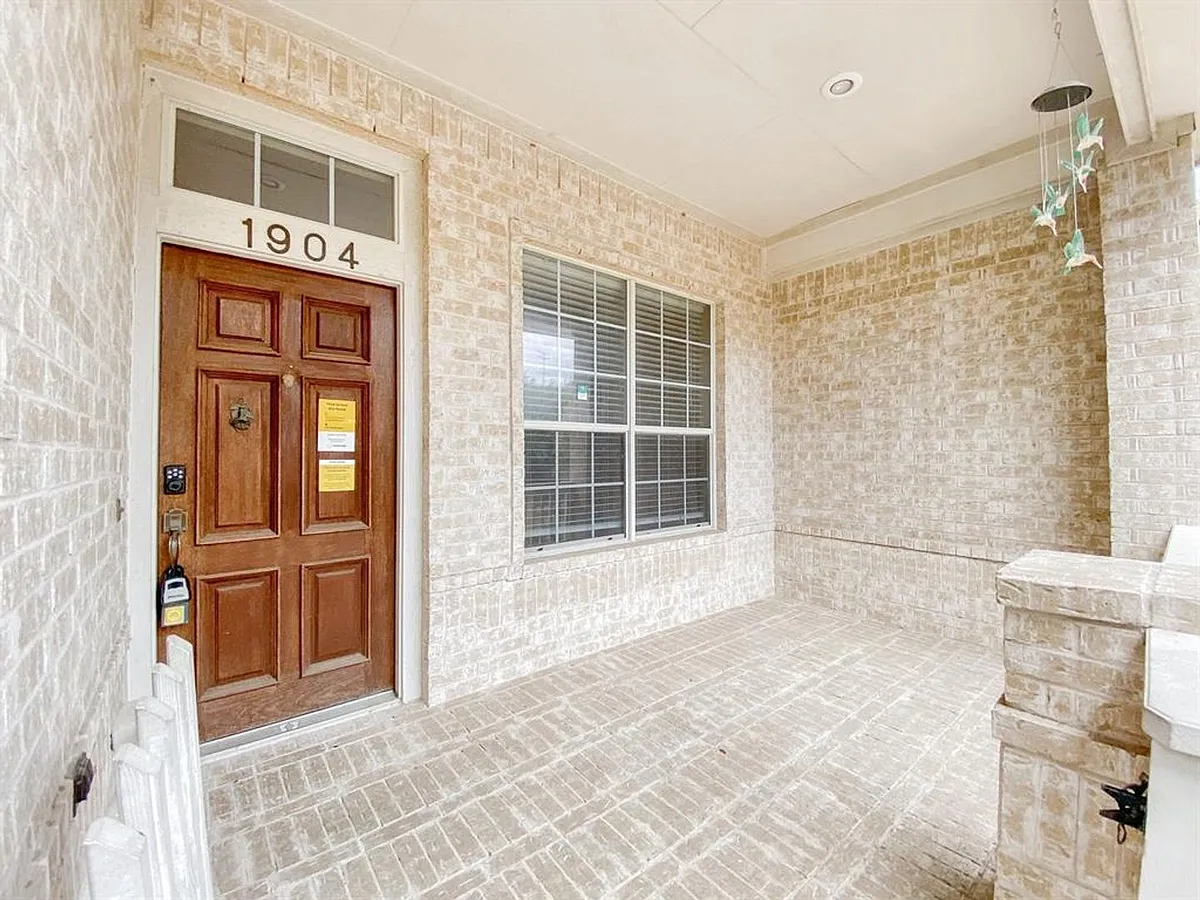 Building Photo - 1904 Maize Bend Dr