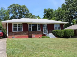 1070 N Parkwood Dr, Forest Park, GA 30297