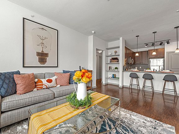 3rd image of 922 E Sonterra Blvd #3ddbf9c31