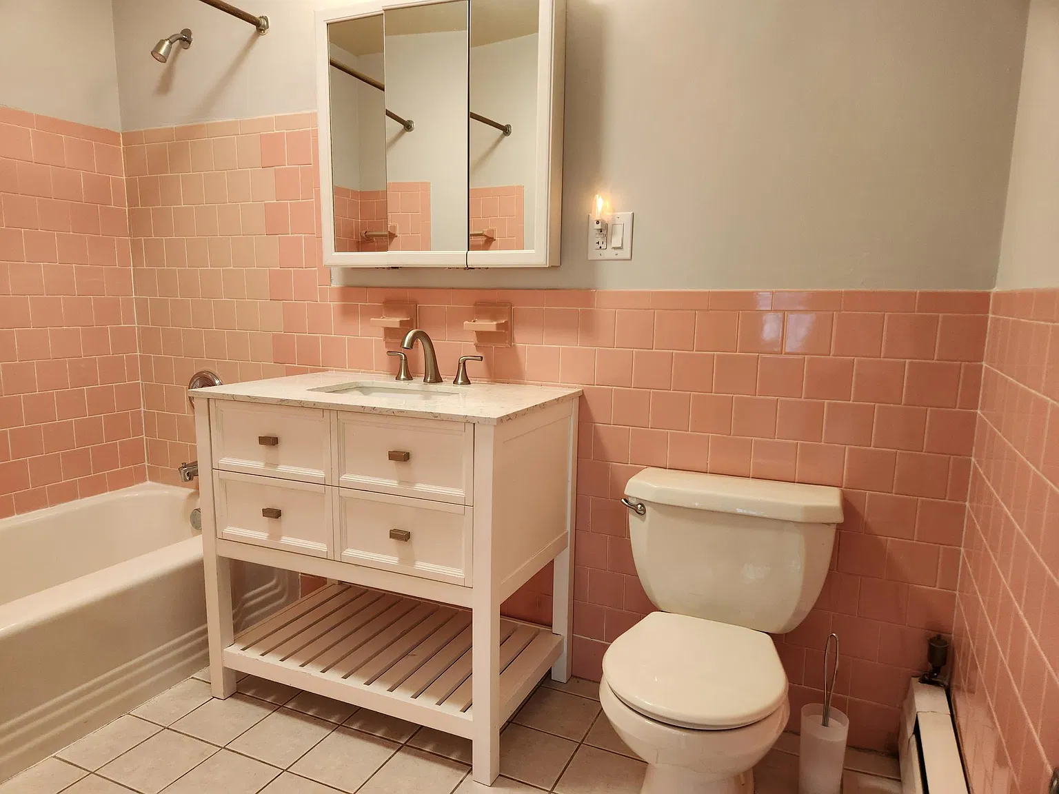 1 bed, 738 sqft, $2,000 — Photo 4