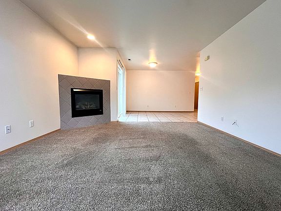 4th image of 1311 S 75th Ave #1