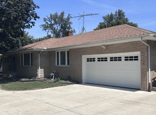 8817 Lee St, Crown Point, IN 46307