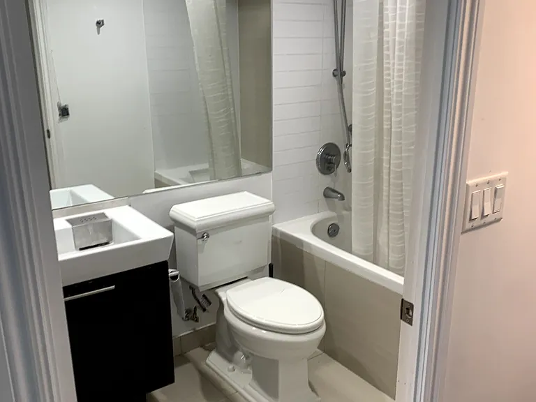 386 Yonge St #3807 — Photo 6