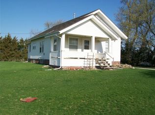 2451 Prairieview Ave, Winterset, IA 50273