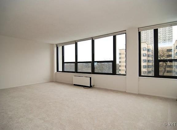 2nd image of 5100 N Marine Dr APT 5A
