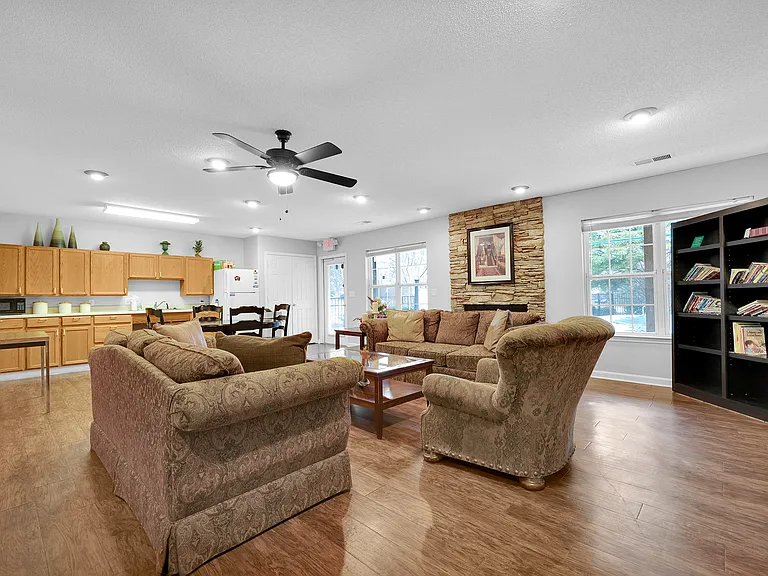 Arrowood Villas — Photo 8