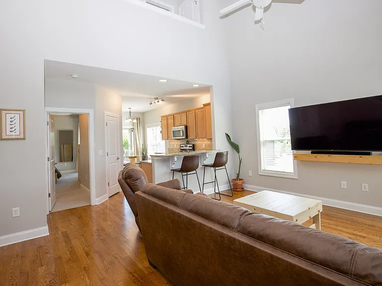 133 Cypress Cir — Photo 8