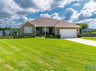 25 Ivy Pl, Decatur, AL 35603