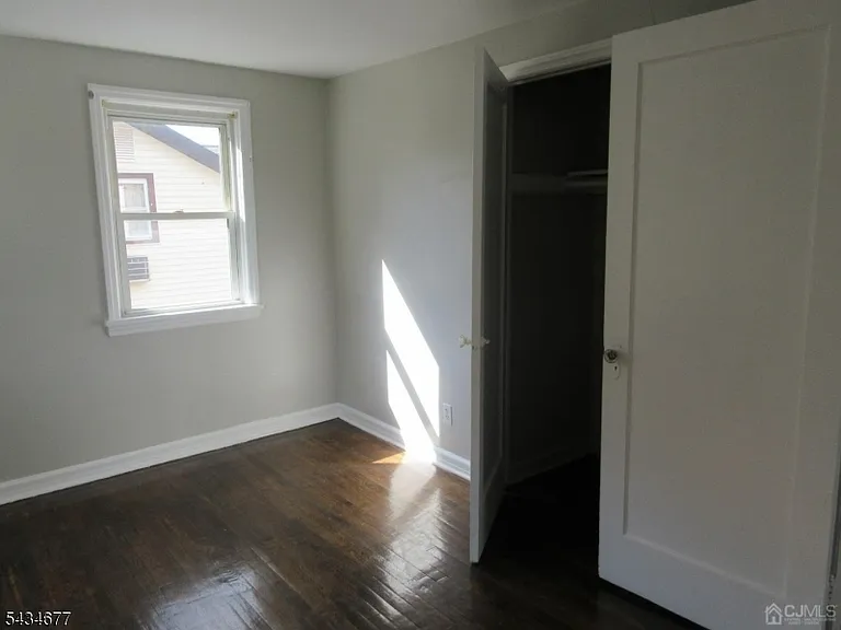 815 2nd St #815B — Photo 8