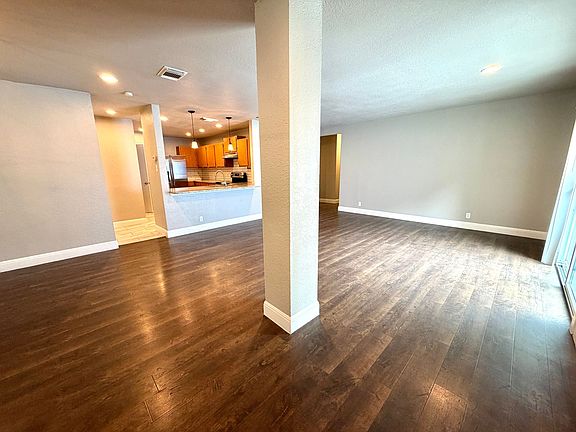 3rd image of 9935 Misty Plain Dr