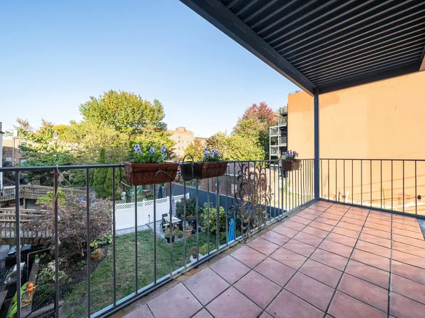 278 Monmouth Street image 17 of 25