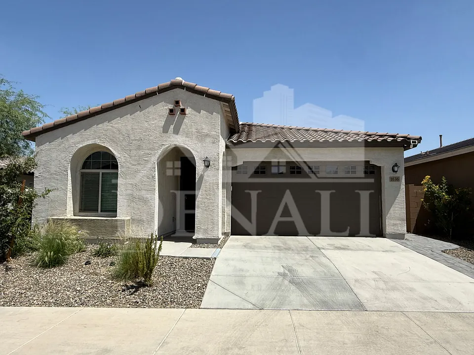 1636 W Estes Way