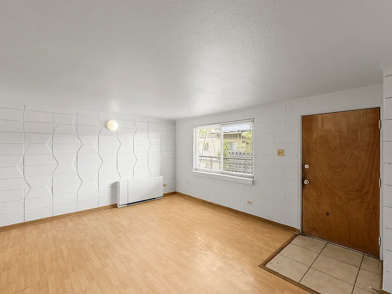2860 W 32nd Ave — Photo 8