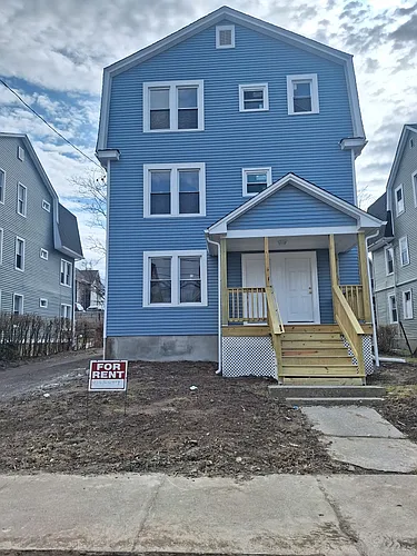 109-111 Earle St #2 Photo 1
