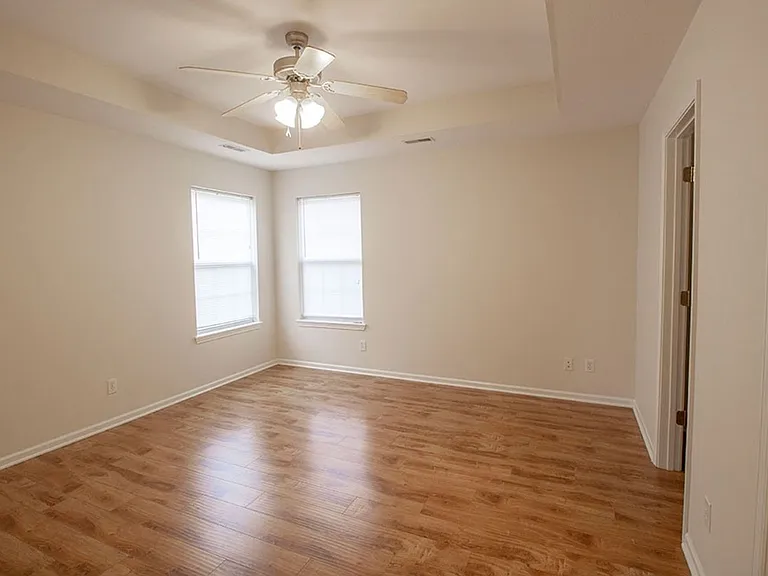1920 Harmony St — Photo 15