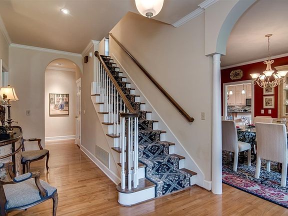4th image of 118 Dewberry Ln