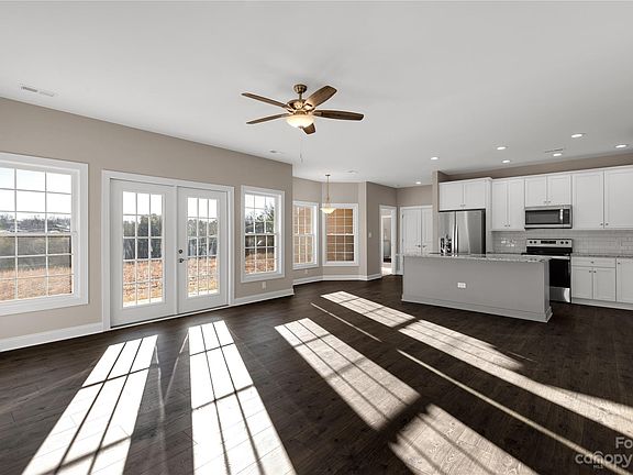 4th image of 1610 Havenwood Dr