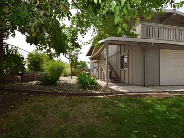 5140 Gibbons Dr APT A, Carmichael, CA 95608