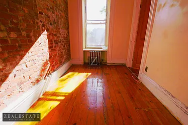 Rented by ZealEstate Group Inc