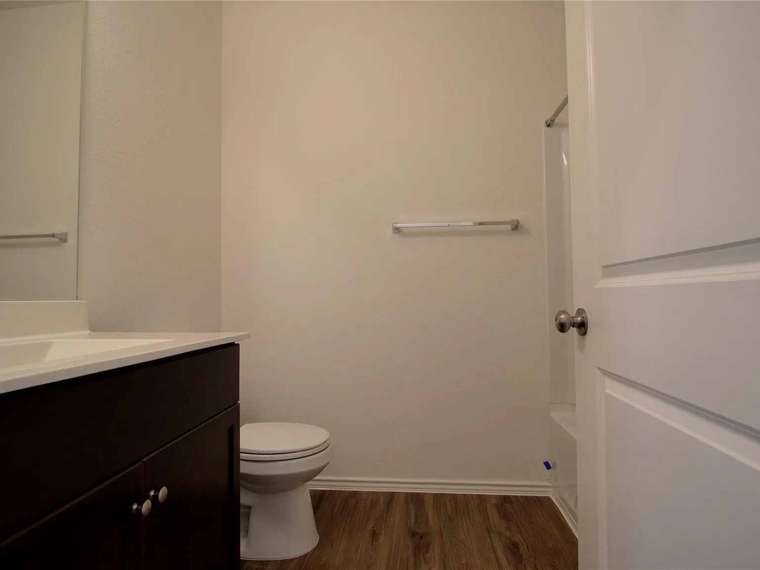 4 bed, 2.0 bath, 1627 sqft, $2,350 — Photo 4