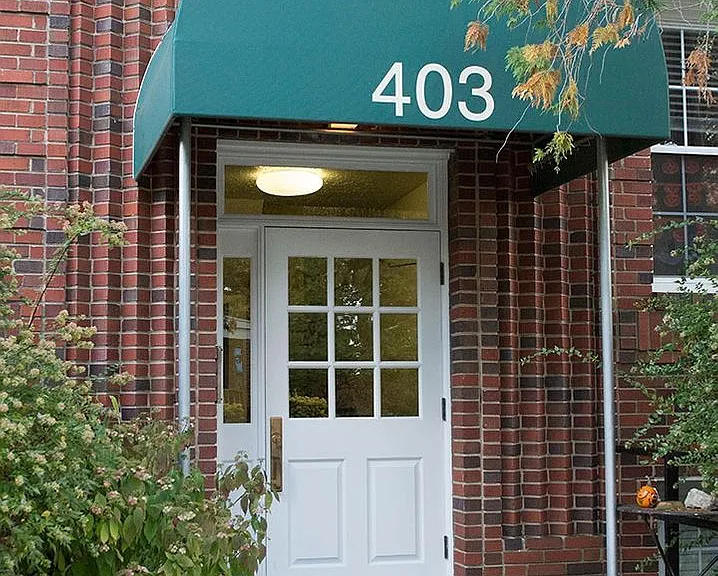 Luray Apartments — Photo 2
