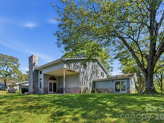 3rd image of 1145 Coleman Mountain Rd