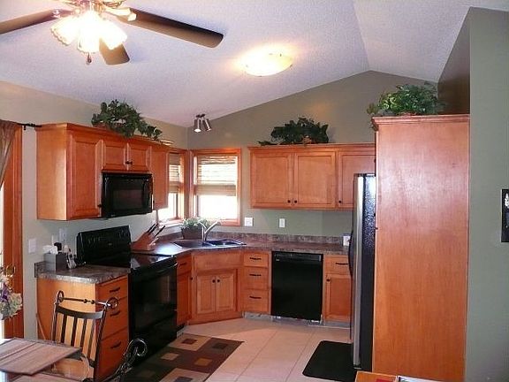 3rd image of 23560 Neches St NE