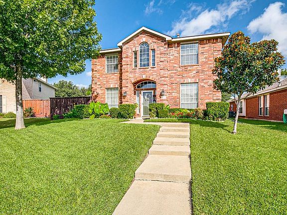 2nd image of 2521 Redfield Dr