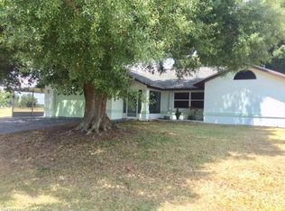 900 Winston Dr, Sebring, FL 33876