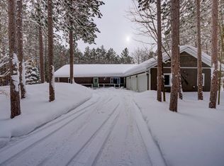 16355 Hunt Club Rd W, Lake Ann, MI 49650