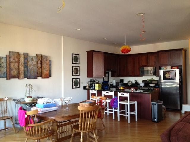 1st image of 1438 W Belmont Ave #30