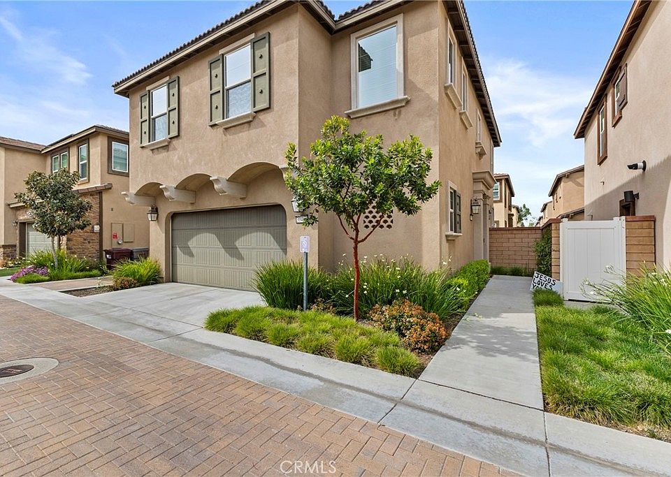 1st image of 30461 Village Terrace Dr